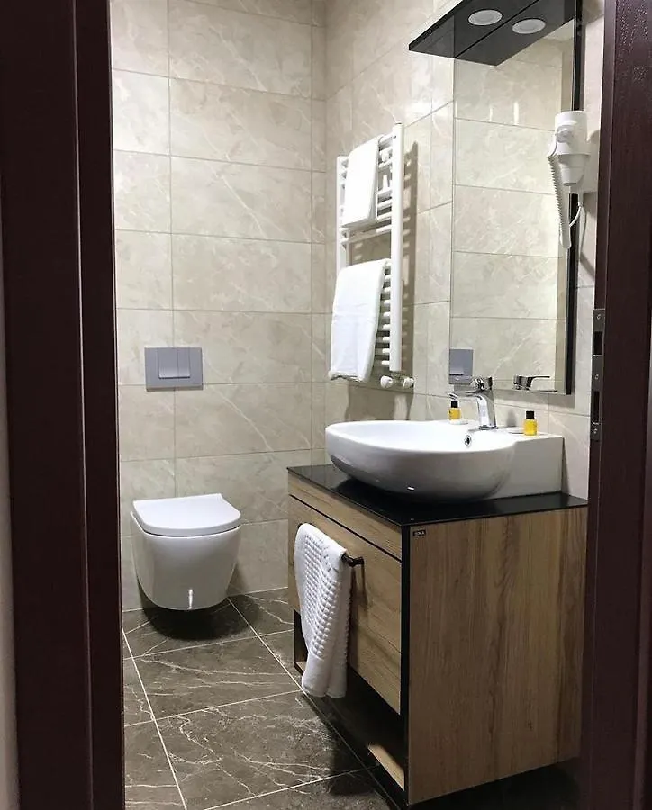 Alya Teras Otel Trabzon 2*,
